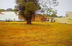 Vídeo mostra momento em que criança é sequestrada em Ponta Porã (Foto: reprodução/vídeo)