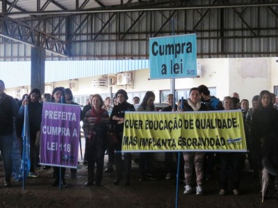 Educadores da rede municipal de ensino deflagraram greve por tempo indeterminado no dia 21 de agosto (Foto: Simted/Divulgação)