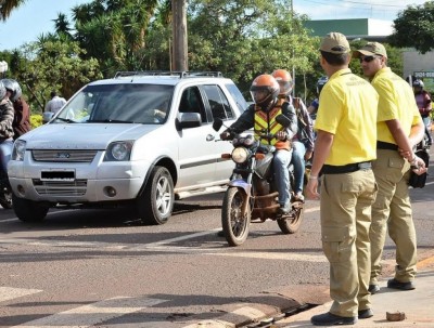 Mototaxistas de Dourados estão proibidos de fazer jogatina em pontos, segundo a Agetran (Foto: A. Frota)