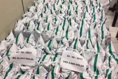 Foram contabilizados R$ 42.643.500 e US$ 2.688 milhões. Perfazendo um total, em reais, de R$ 51.030.866,40. Divulgação/Polícia Federal