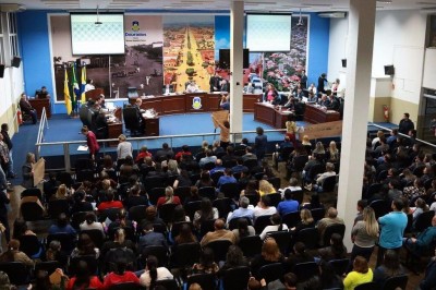 A prefeitura justifica a medida como a necessidade de economizar recursos --- (Foto: reprodução)