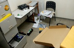 Em Dourados, ladrões invadem posto de saúde, destroem farmácia e levam vários objetos (Foto: divulgação/WhatsApp-94Fm)