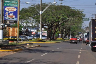 Avenida Hayel Bon Faker terá pista ampliada e redução do canteiro central (Foto: A. Frota)