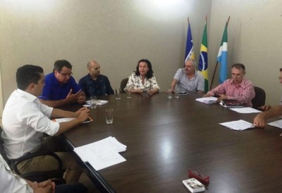 Secretários municipais já haviam tido reunião com prefeita para debater crise da Funsaud (Foto: Divulgação)