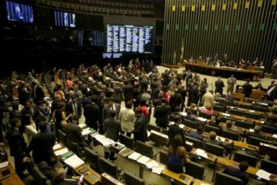 Pauta do plenário da Câmara está trancada por 10 MPs --- Wilson Dias/Arquivo/Agência Brasil