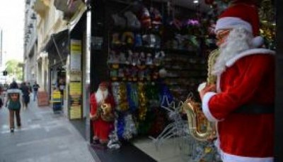 Empresários do comércio esperam crescimento de 4,3% no volume de vendas do varejo neste Natal Foto: Rovena Rosa/Arquivo/Agência Brasil