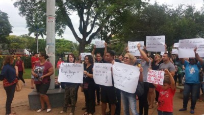 Protesto acontece nesta quinta-feira (21) na praça de Dourados (Foto: divulgação 94FM)