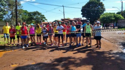 Primeira São Silvestre dos Dinossauros é realizada em Dourados