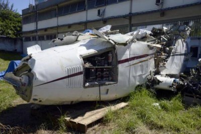 Destroços da aeronave que caiu no mar de Paraty e matou o ministro do STF Teori Zavascki e mais quatro pessoas em 19 de janeiro de 2017Tomaz Silva/Agência Brasil