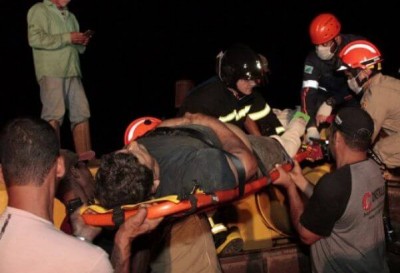 Vítima foi socorrida pelo Corpo de Bombeiros. - Foto: PC de Souza/Edição MS