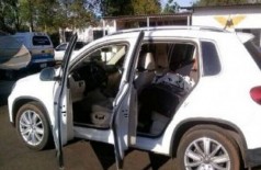 Em Dourados, Defron recupera veículo furtado em MG com droga e munição