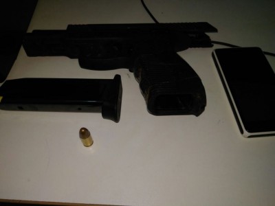 Arma apreendida pela PM (Foto: divulgação/PM de Dourados)