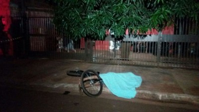 A informação é de que ele revendia drogas.  A polícia investiga o caso. (Fotos: Adilson Domingos