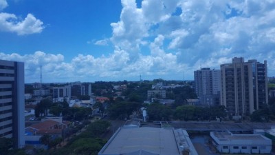 Termômetros registraram temperaturas inferiores a 20 graus em Dourados (Foto: André Bento)