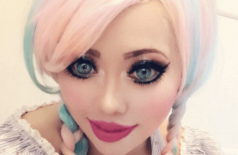 Barbie chinesa gasta mais de R$ 15 mil para tirar olhos puxados (Foto: reprodução)