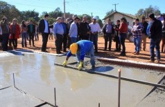 Construção das bases das casas é feita pelo governo estadual e famílias concluem as obras (Foto: Chico Ribeiro)