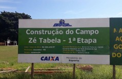 Moradores reclamam da demora em concluir as obras do Campo Zé tabela (Foto: reprodução/Facebook)
