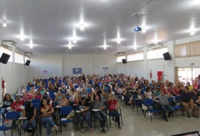 Educadores(as) da Rede Municipal reunidos em assembleia no último dia 15 de maio (Foto: Divulgação/Simted)