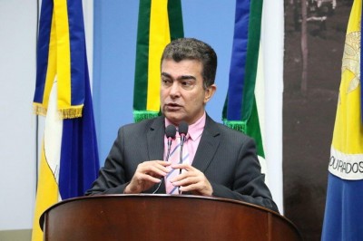 Marçal questiona a demora em resolver o problema, por tratar de um exame básico (Foto: Thiago Morais)