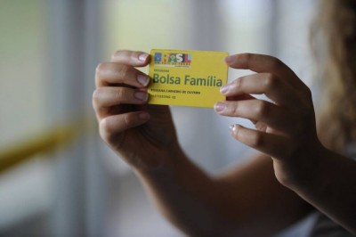 Programa Bolsa Família repassou R$ 1,3 milhão para mais de 7 mil famílias douradenses em maio (Foto: Jefferson Rudy/ Agência Senado )