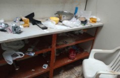 A polícia encontrou um laboratório para refino de drogas, dinheiro, munição e pasta base de cocaína. (Foto: divulgação/SIG)