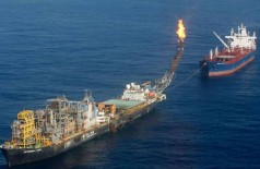 Petrobras reduz preço da gasolina nas refinarias a partir de terça-feira