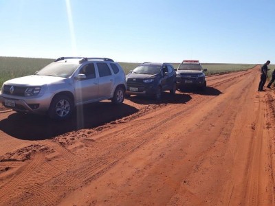 Veículos foram recuperados pelo DOF antes de atravessarem a fronteira de MS (Foto: Divulgação/DOF)