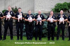 Oito policiais da mesma delegacia nos EUA tiveram filhos em 11 meses (Foto: reprodução/Facebook)