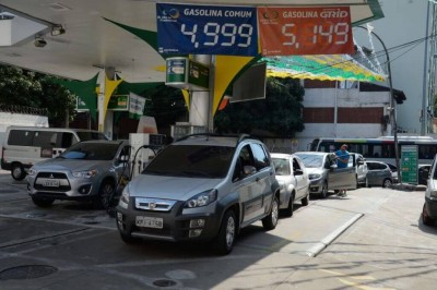 Preços da gasolina podem ficar estáveis por até 15 dias   (Tomaz Silva/Agência Brasil)