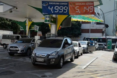 Preços da gasolina podem ficar estáveis por até 15 dias (Tomaz Silva/Agência Brasil)