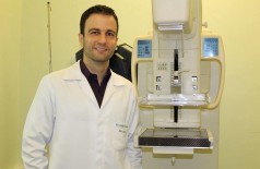 Médico Evandro Canhaço, mastologista do HU-UFGD (Foto: Divulgação)