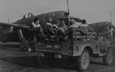 Tropas brasileiras embarcando em aviões que participariam das missões de invasão da Itália na Segunda Guerra Mundial (Foto: FAB/Fotos Públicas)