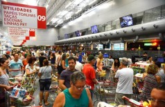 Com feriados e fins de semana prolongados,  supermercados podem perder este ano R$ 1,93 bilhão, diz Fecomércio (Foto: Tânia Rêgo/Agência Brasil)