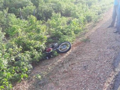 Motociclista é encontrado morto às margens da MS-384 (Foto: reprodução- BV News)