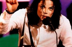 Corpo de Michael Jackson pode ser exumado após acusações (Foto: reprodução)