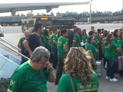 Onevan ao telefone, já no aeroporto de Guarulhos, em São Paulo, com grupo que saiu de Campo Grande.