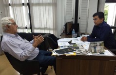 Deputado estadual Marçal Filho reunido com Claudemir Alves Mata, diretor de Relações Institucionais da CCR MS Via - Foto: Divulgação