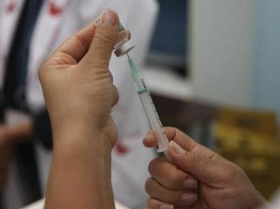 Vacina contra a gripe está disponível em postos de saúde (Foto: Marcello Casal Jr/Agência Brasil)
