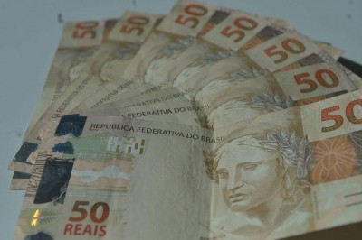 Inflação oficial fica em 0,57% em abril, diz IBGE (Foto: Arquivo/Agência Brasil)