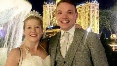 Sarah e Paul na lua de mel em Vegas (Foto: Reprodução)