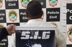 Suspeito foi preso e encaminhado à Delegacia de Polícia Civil de Sidrolândia. (Foto: Reprodução/Sidrolândia News)