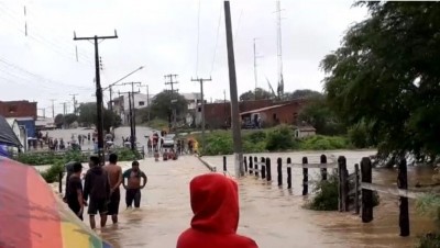 Rompimento de barragem na Bahia - Divulgação/Corpo de Bombeiros de Paulo Afonso