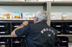Procon Estadual autua farmácia por expor à venda produtos vencidos há mais de um ano (Foto: reprodução)