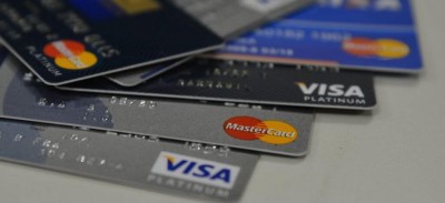 Juros do rotativo dos cartões de crédito e do cheque especial são considerados altos- Arquivo/Agência Brasil