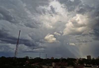 Choveu 1 milímetro na manhã desta quinta-feira em Dourados -Foto: Karol Chicoski/94FM