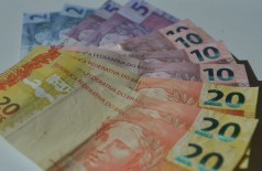 Governo reduz para R$ 1.031 estimativa de salário mínimo para 2020 (Foto: Arquivo/Agência Brasil)