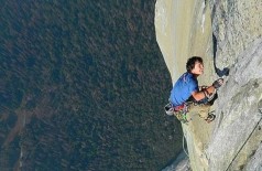 Gobright escalando montanha - Foto: Reprodução/Instagram