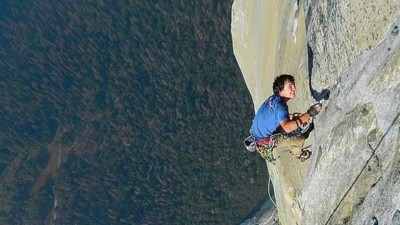 Gobright escalando montanha - Foto: Reprodução/Instagram