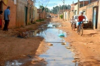 Mais 2 milhões de pessoas passam a ter esgoto e água potável em casa (Foto: Arquivo/Agência Brasil)