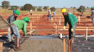 Bases de 42,56 m² terão capacidade para edificação de uma casa de dois quartos, sala, cozinha e banheiro (Foto: Divulgação)